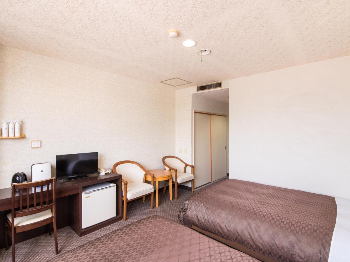 Hotel Primrose Saito Esterno foto